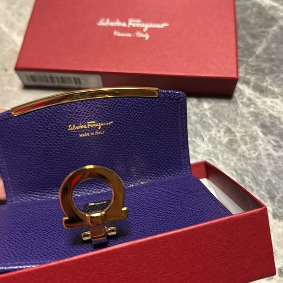 Ferragamo Italy Leather Wallet Card Holder - Picture 11 of 16